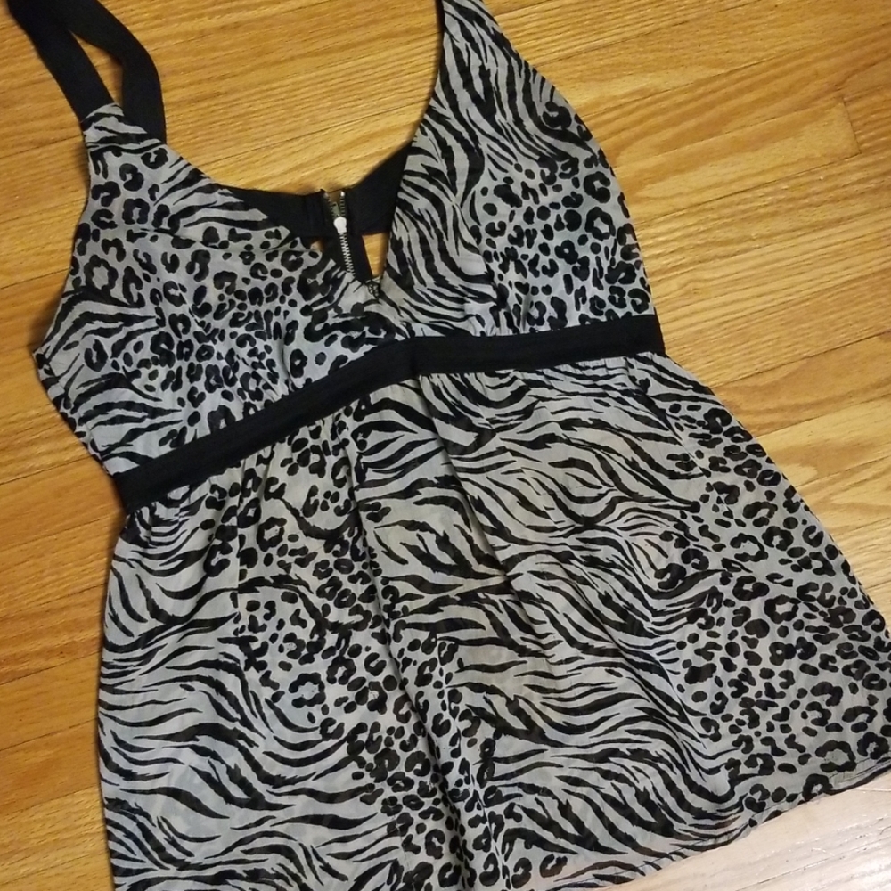 Animal print cut-out back top